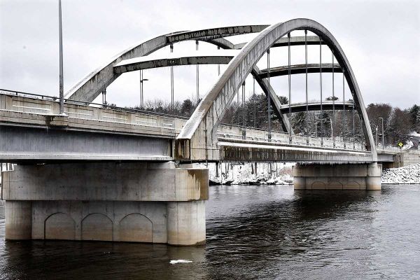 norridgewock cole memorial bridge leaming