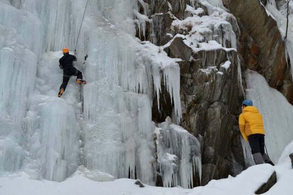 quarry road ice climbing